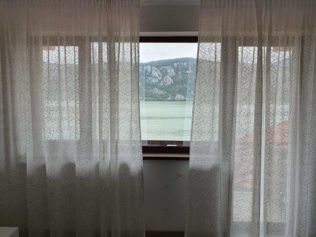 Bed and Breakfast Bliss Dubova Exterior foto